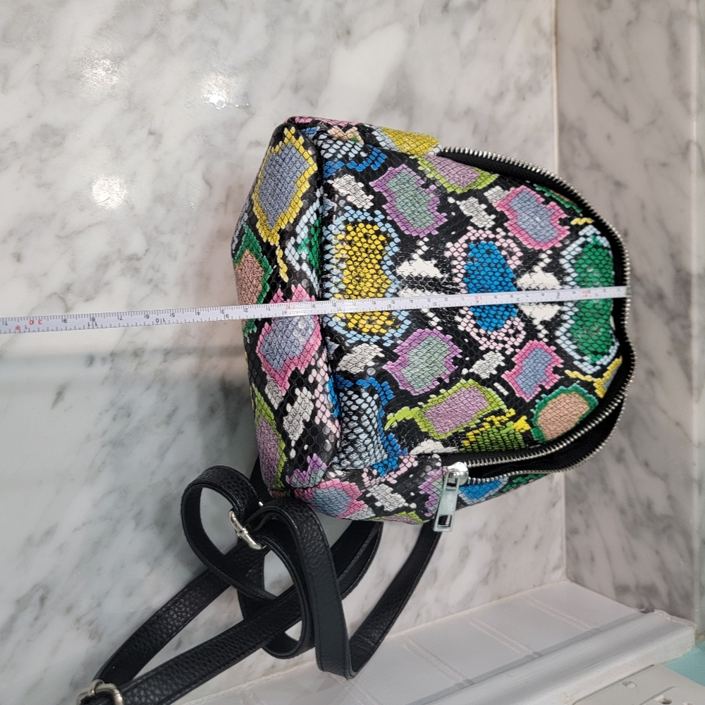 Multicolor Snake Print Backpack - Picture 4 of 7